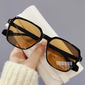 Karstā Saulesbrilles Jaunu Laukumā Vintage Lielas Plastmasas Rāmis Briļļu Populārs Moderns Brilles UV400 Modes Zīmola Dizainere Women 's Ēnā